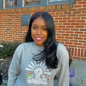 Meet your Posher, Amber